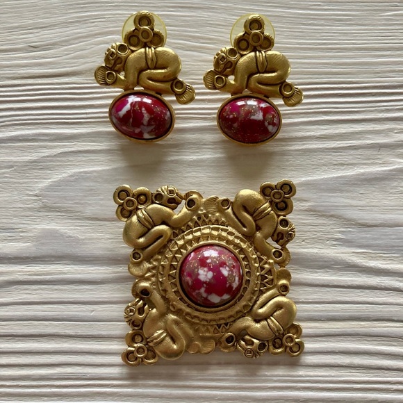 Vintage Earrings - Picture 3 of 3